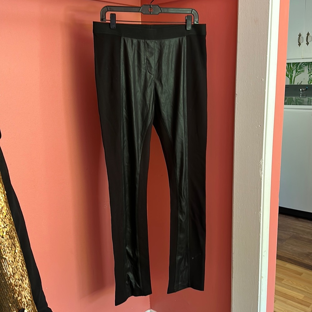 BCBG MaxAria Woman’s Contrast Black Pants